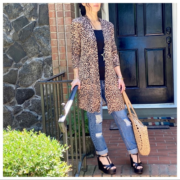 Gorgeous Leopard print open cardigan with pockets - Picture 3 of 13